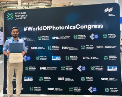 Venugopal with award certificate